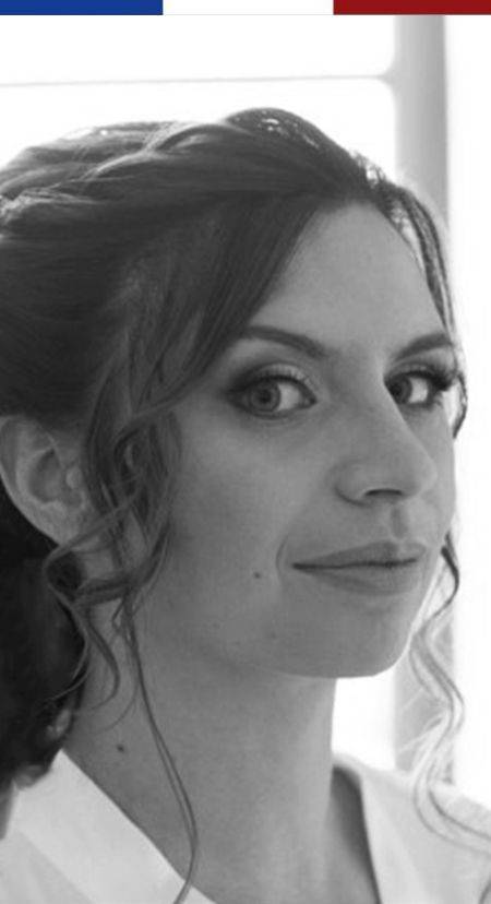 Sarah, modern designer